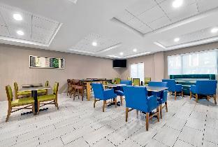 holiday inn express and suites kansas city grandvi