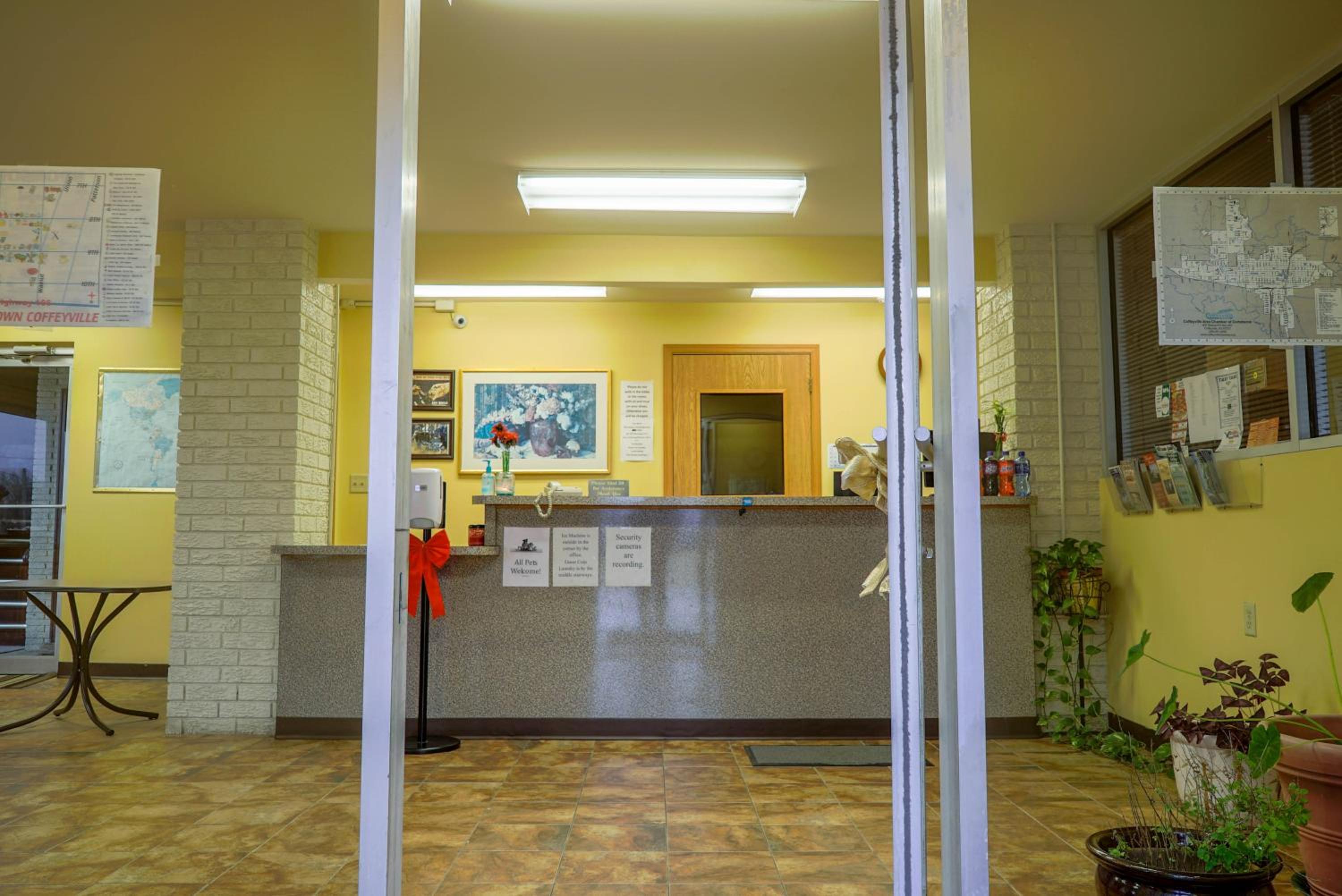 Regal Inn Coffeyville,Independence>>Coffeyville,2 star