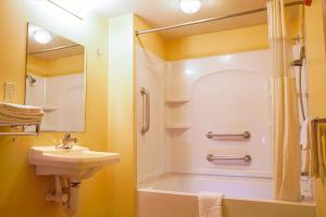 regal inn coffeyville