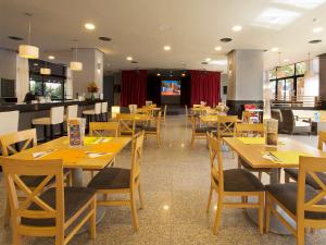 fuengirola beach apartamentos turisticos