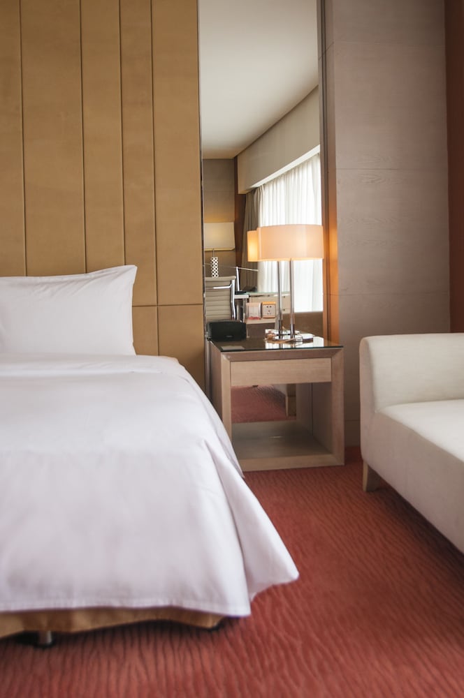 renaissance chengdu hotel