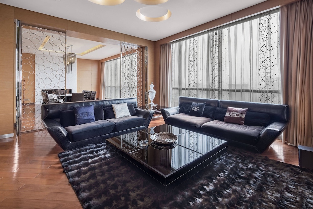 renaissance chengdu hotel