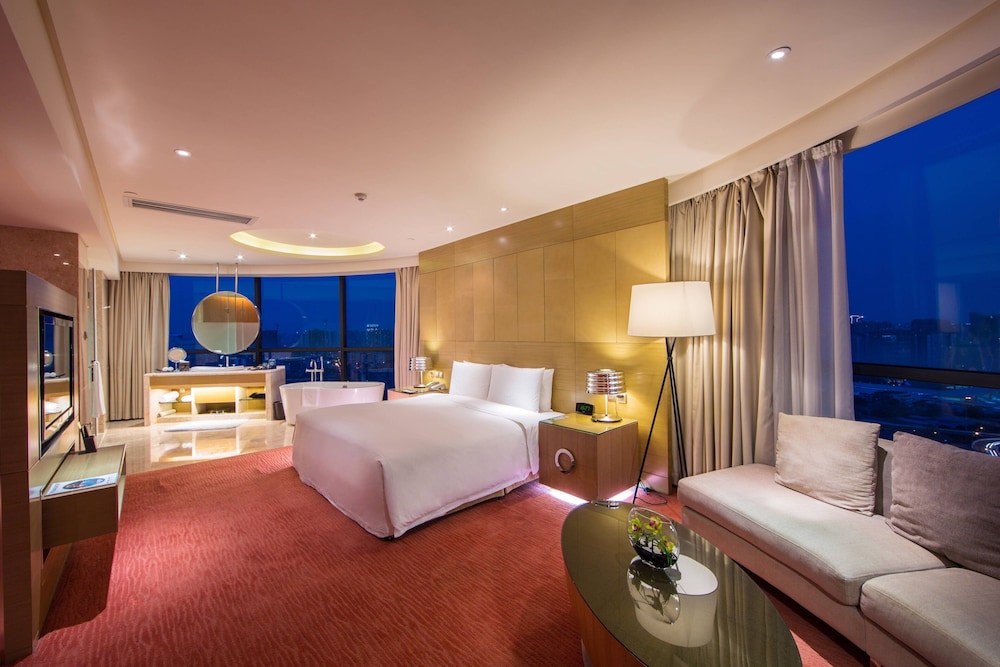 renaissance chengdu hotel