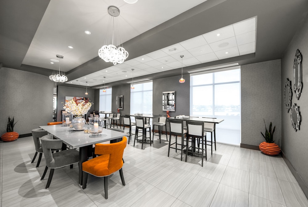 holiday inn hotel and suites davenport by ihg