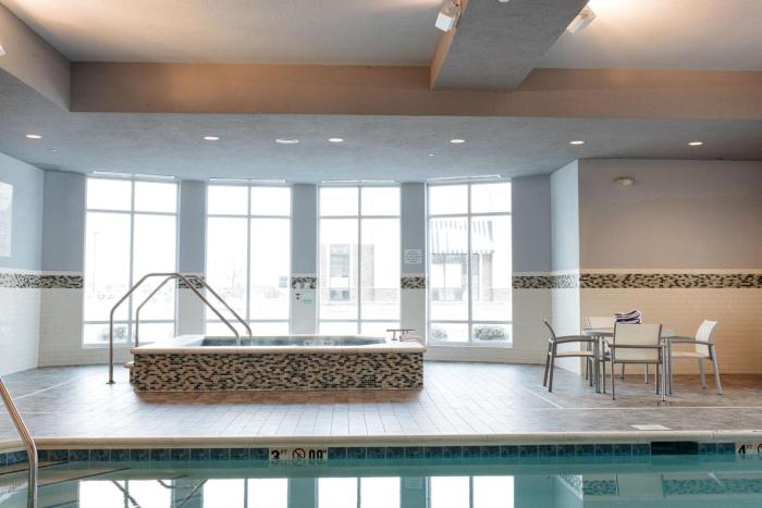 holiday inn hotel and suites davenport by ihg