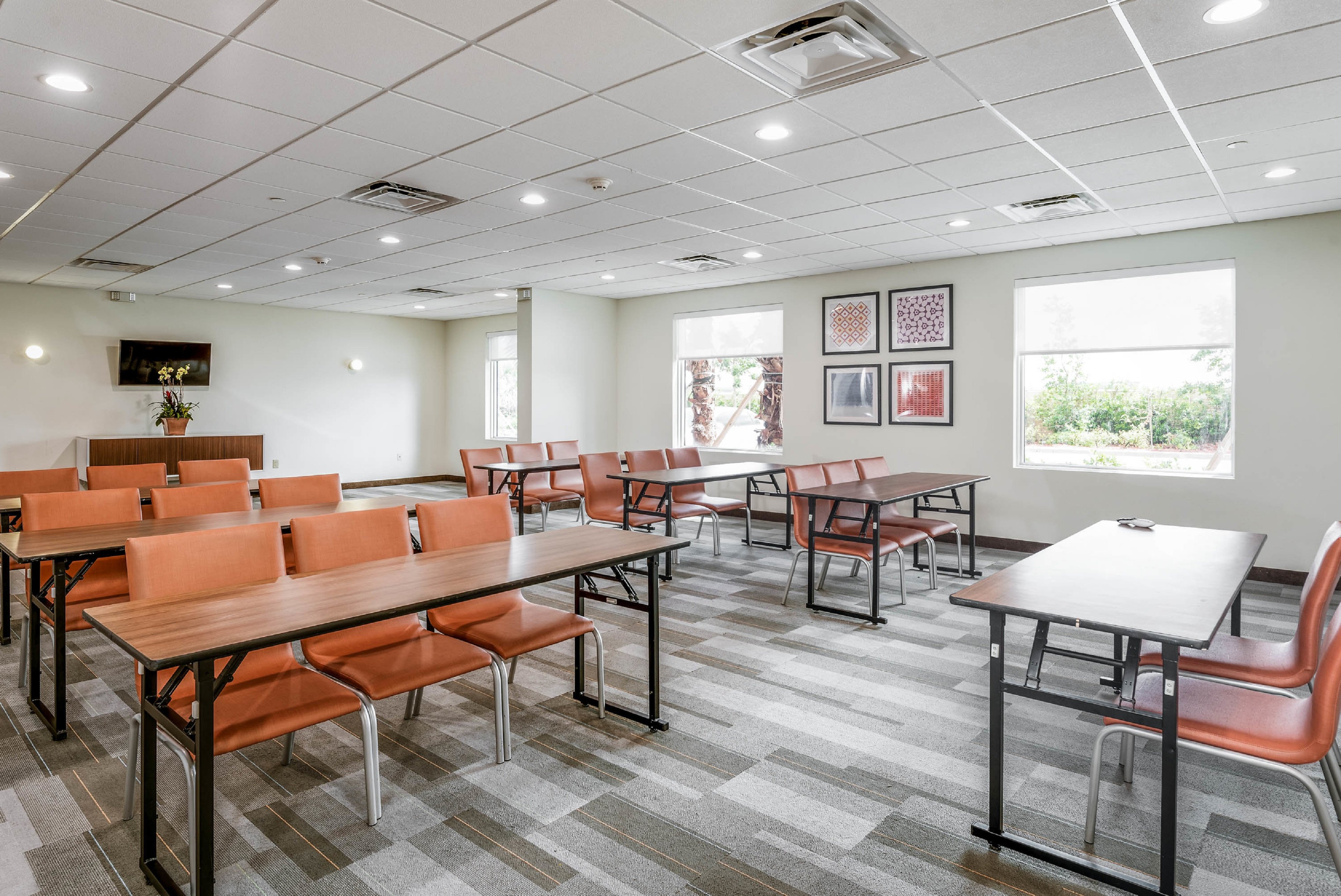 holiday inn express and suites lantana by ihg