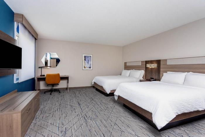 holiday inn express and suites lantana by ihg