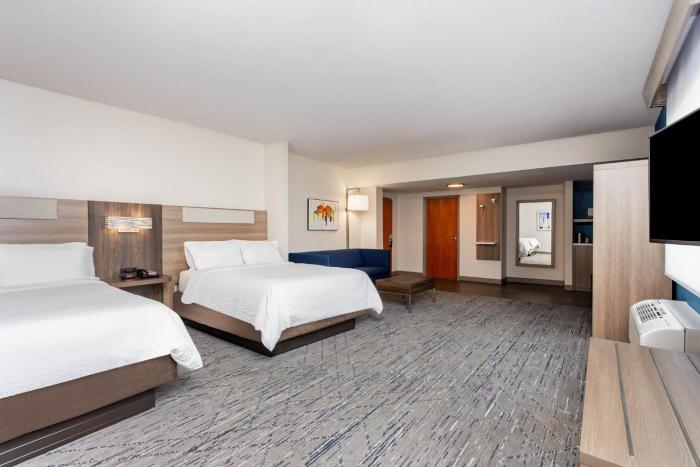 holiday inn express and suites lantana by ihg