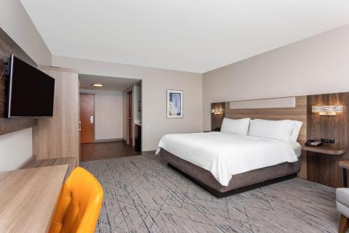 holiday inn express and suites lantana by ihg