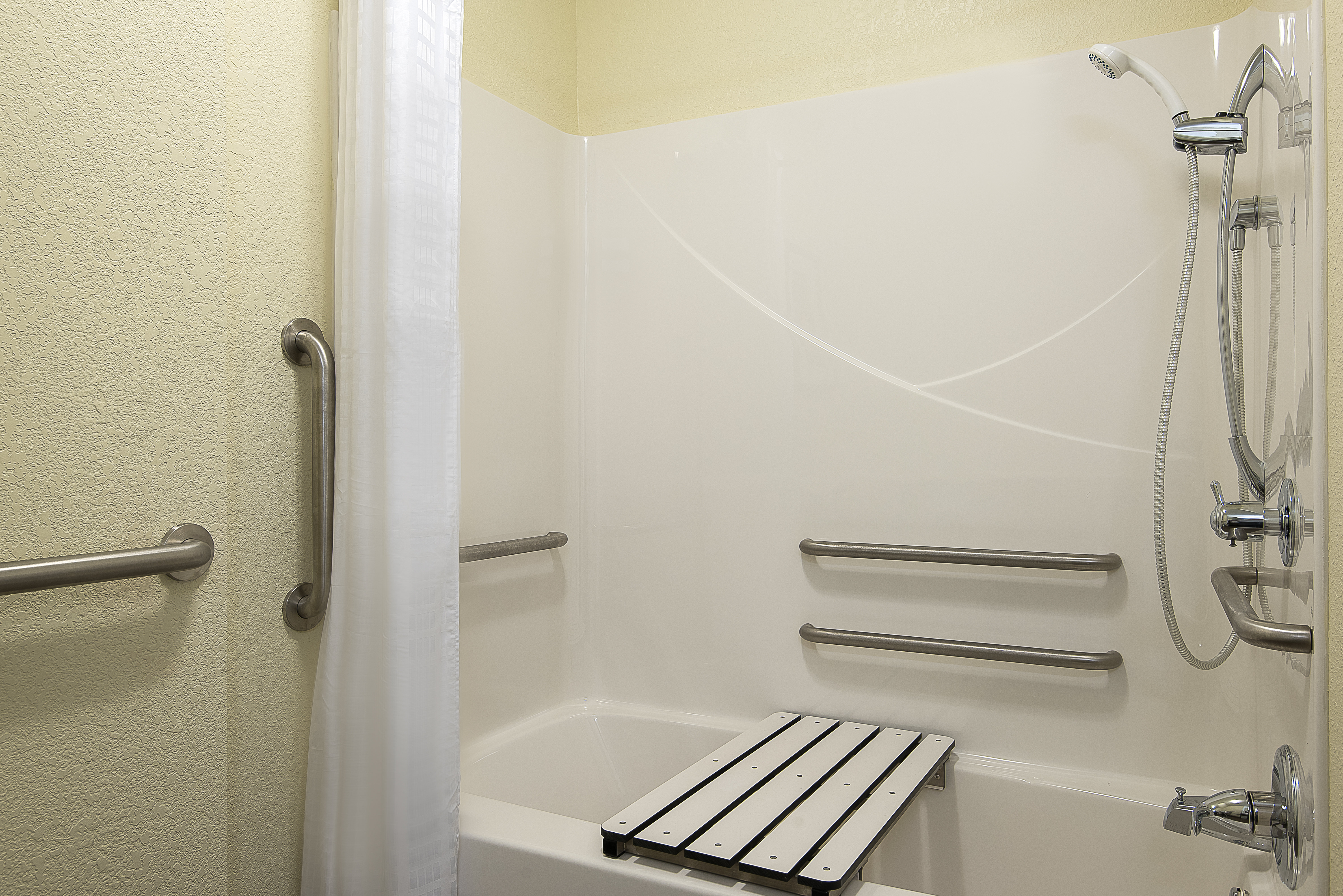 candlewood suites bloomington by ihg