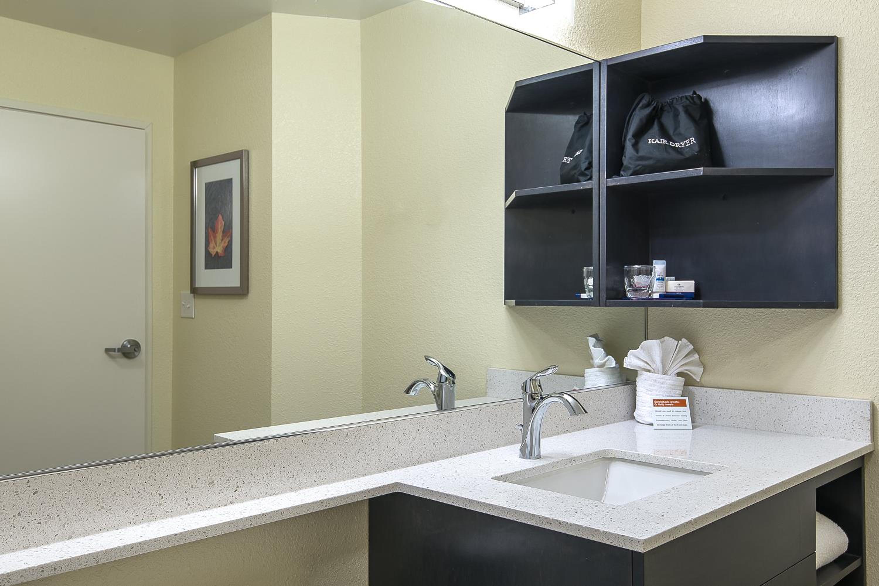 candlewood suites bloomington by ihg