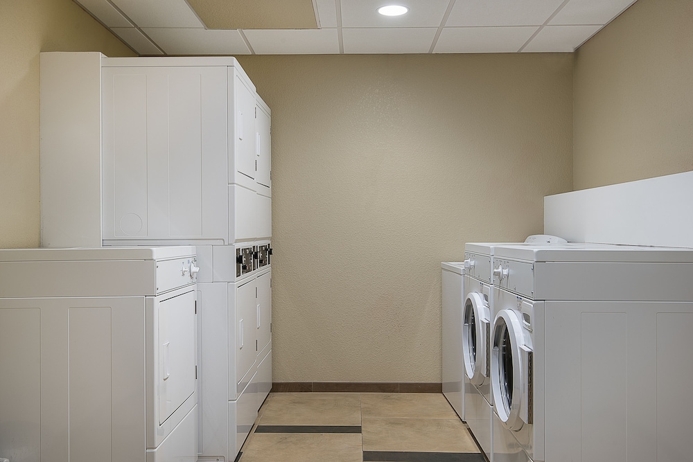candlewood suites bloomington by ihg