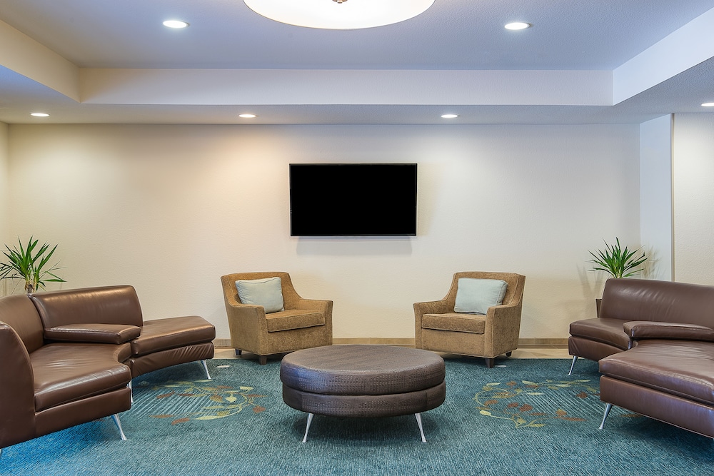 candlewood suites bloomington by ihg