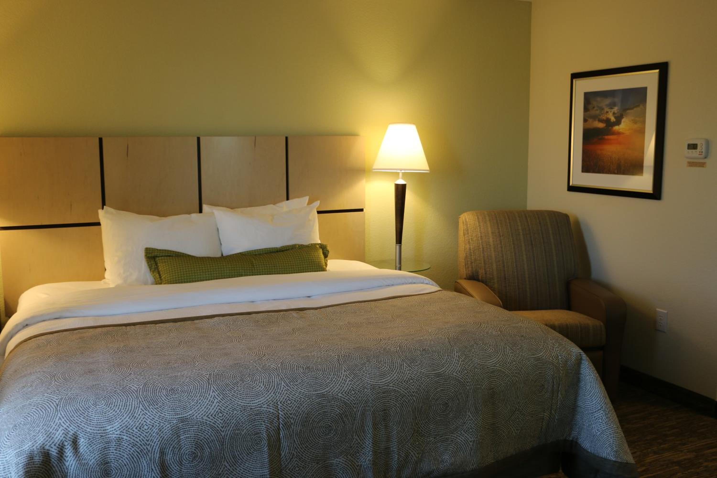 candlewood suites bloomington by ihg