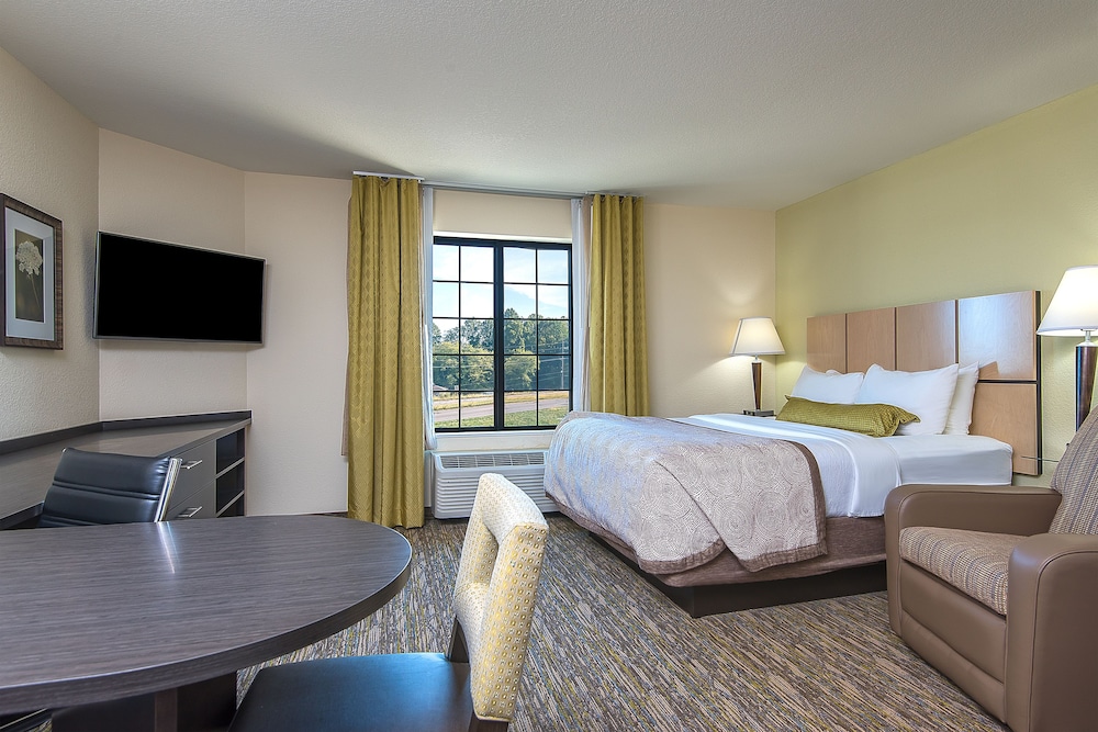 candlewood suites bloomington by ihg