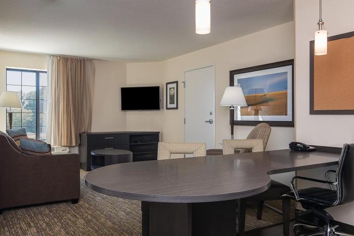 candlewood suites bloomington by ihg