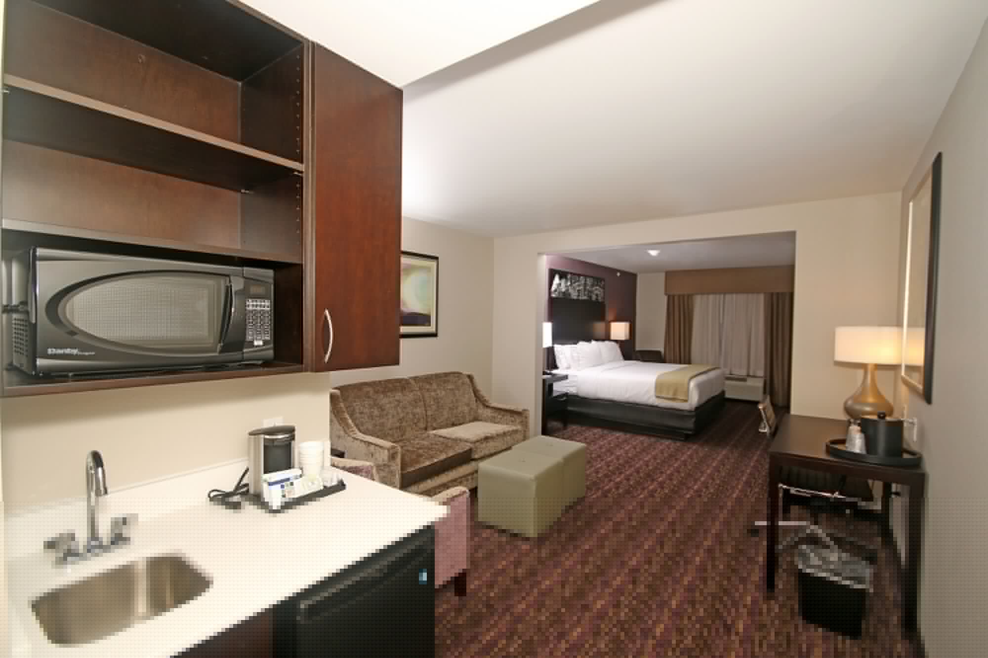 holiday inn express and suites charlotte north by ihg
