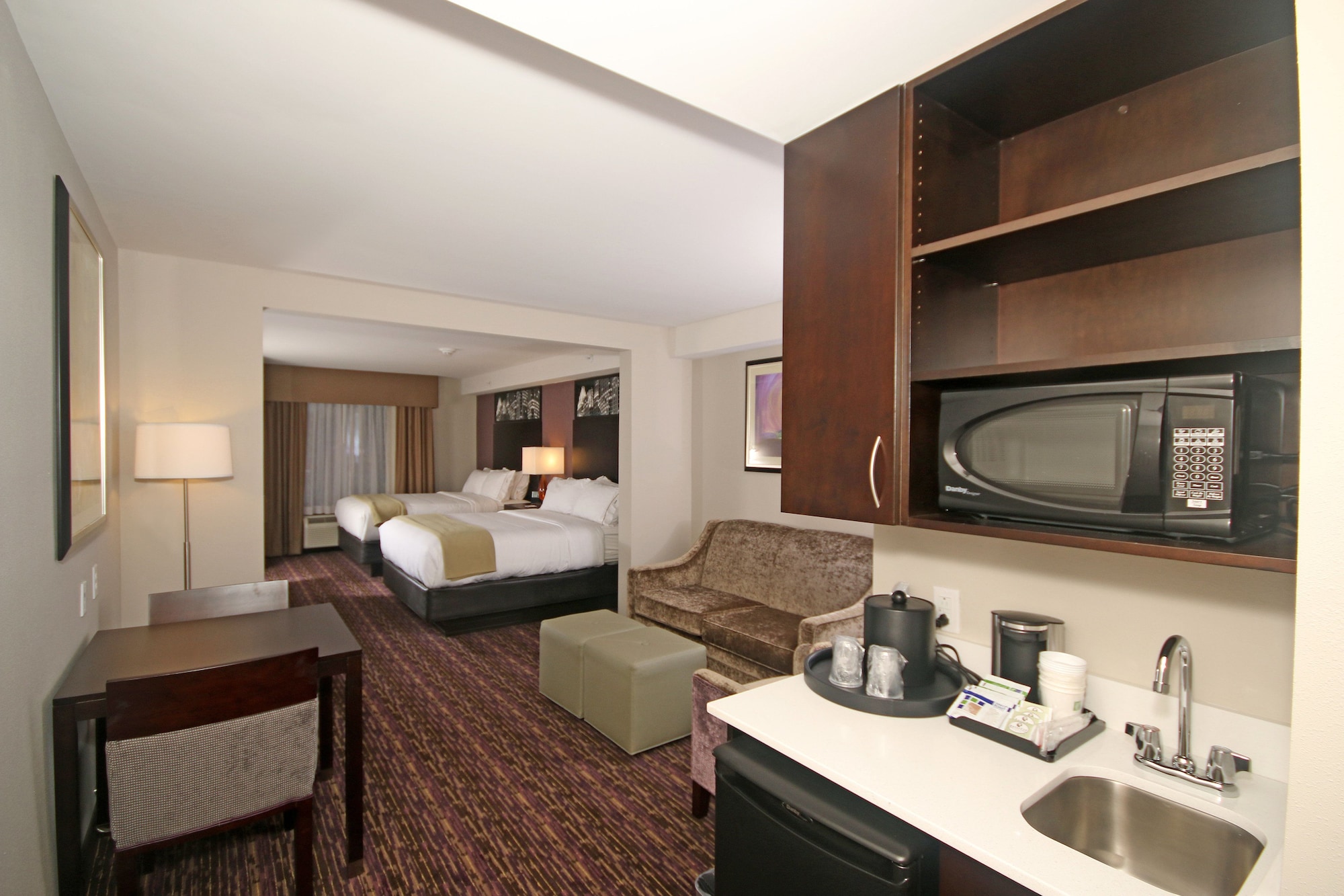 holiday inn express and suites charlotte north by ihg
