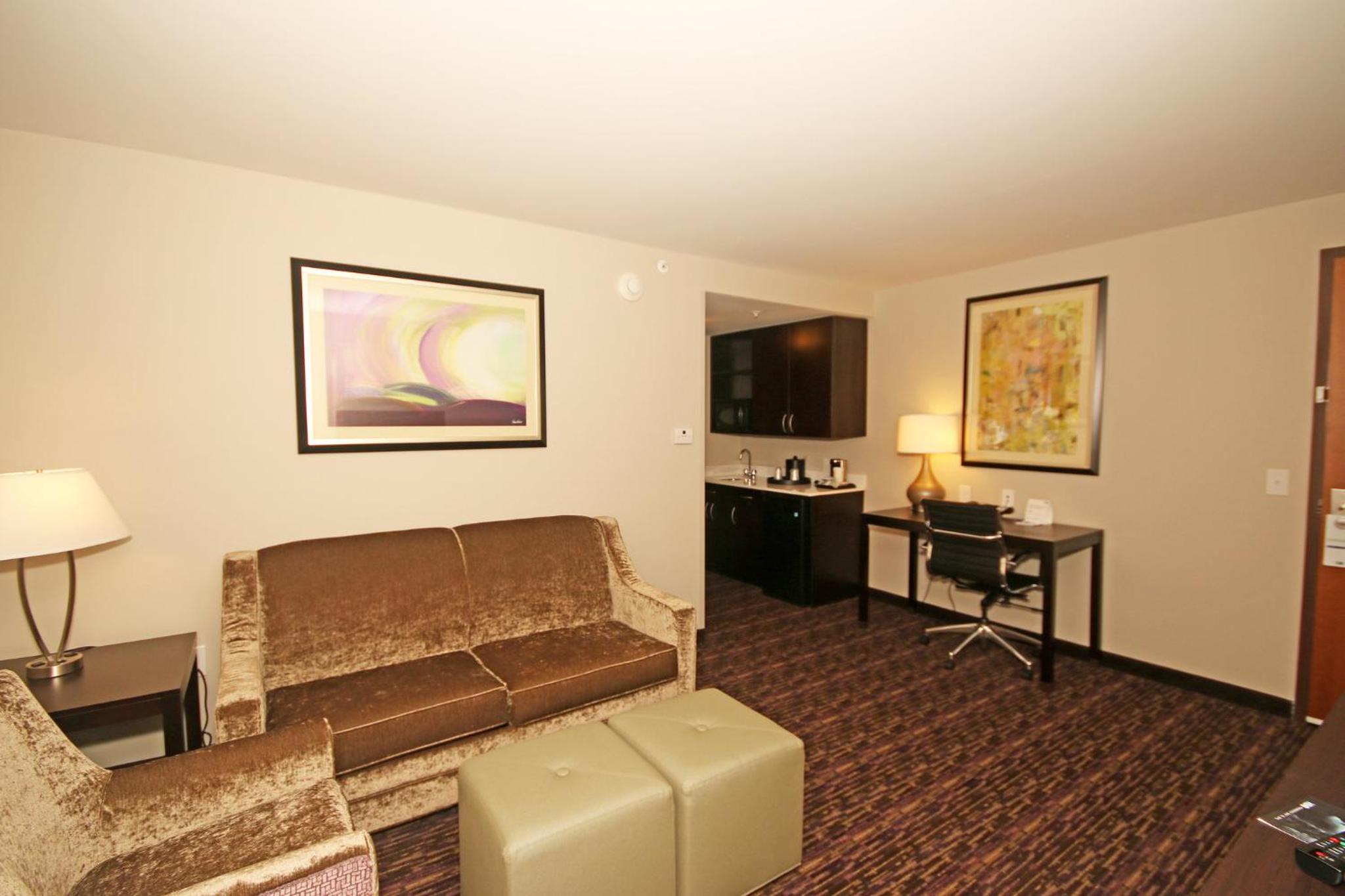 holiday inn express and suites charlotte north by ihg