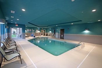 Holiday Inn Express & Suites Charlotte North By Ihg,Huntersville>>Charlotte,3 star