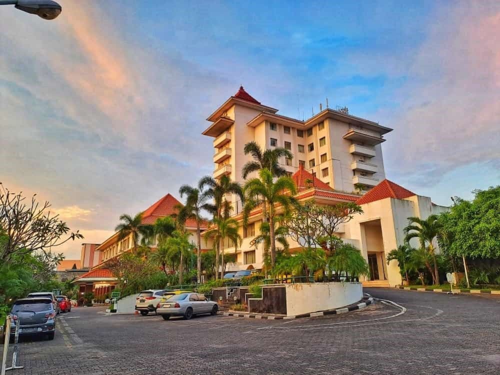 sahid jaya hotel solo