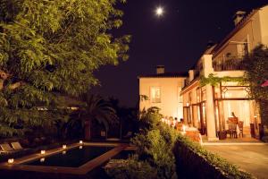 Hotel La Fuente De La Higuera,Malaga Province>>Arriate,4 star