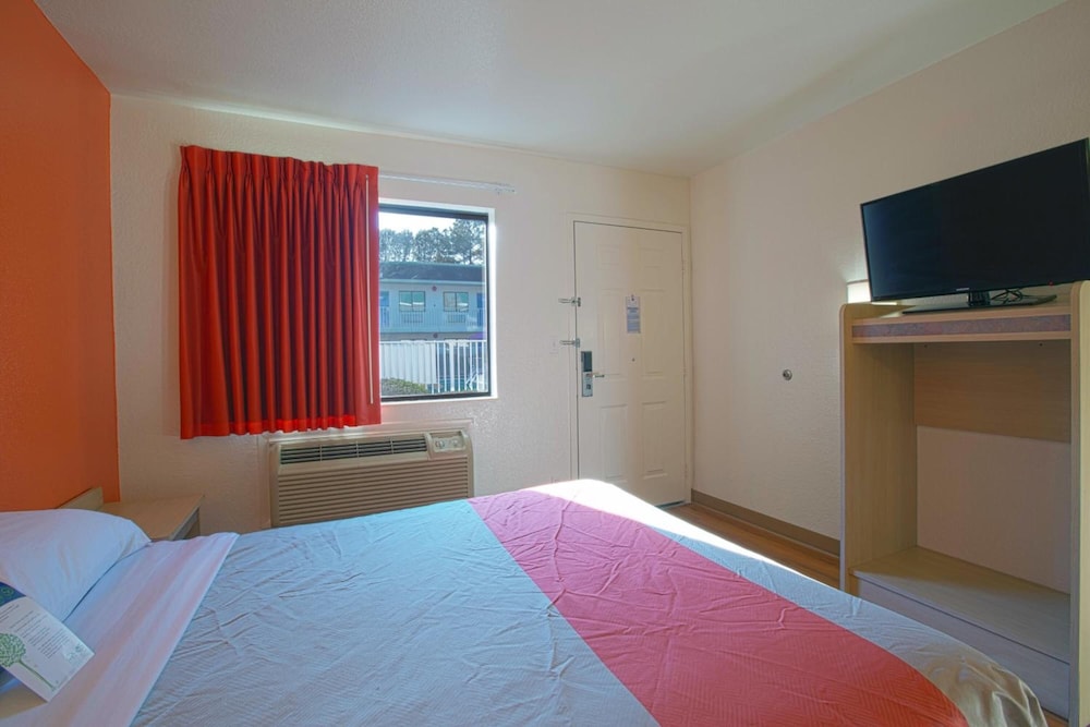 North Charleston Lodge,Goose Creek>>Charleston,2 star