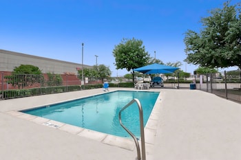 motel 6 benbrook tx fort worth