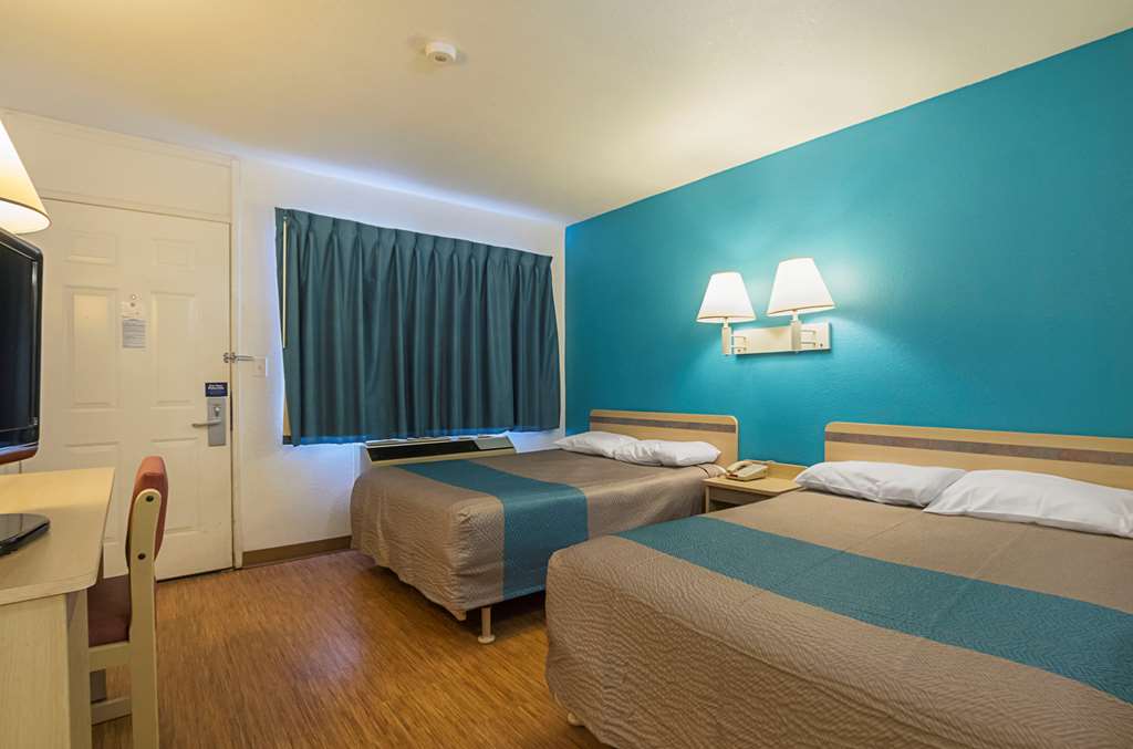 motel 6 rochester mn