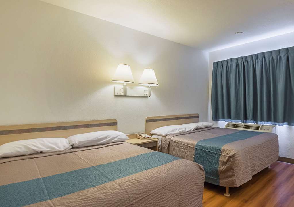 motel 6 rochester mn