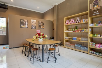 reddoorz hostel near malang train station 3