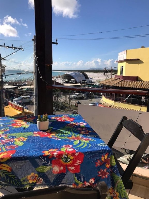 pe na areia beach hostel