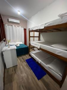 pe na areia beach hostel