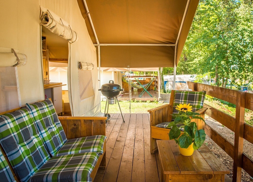 sunflower camping