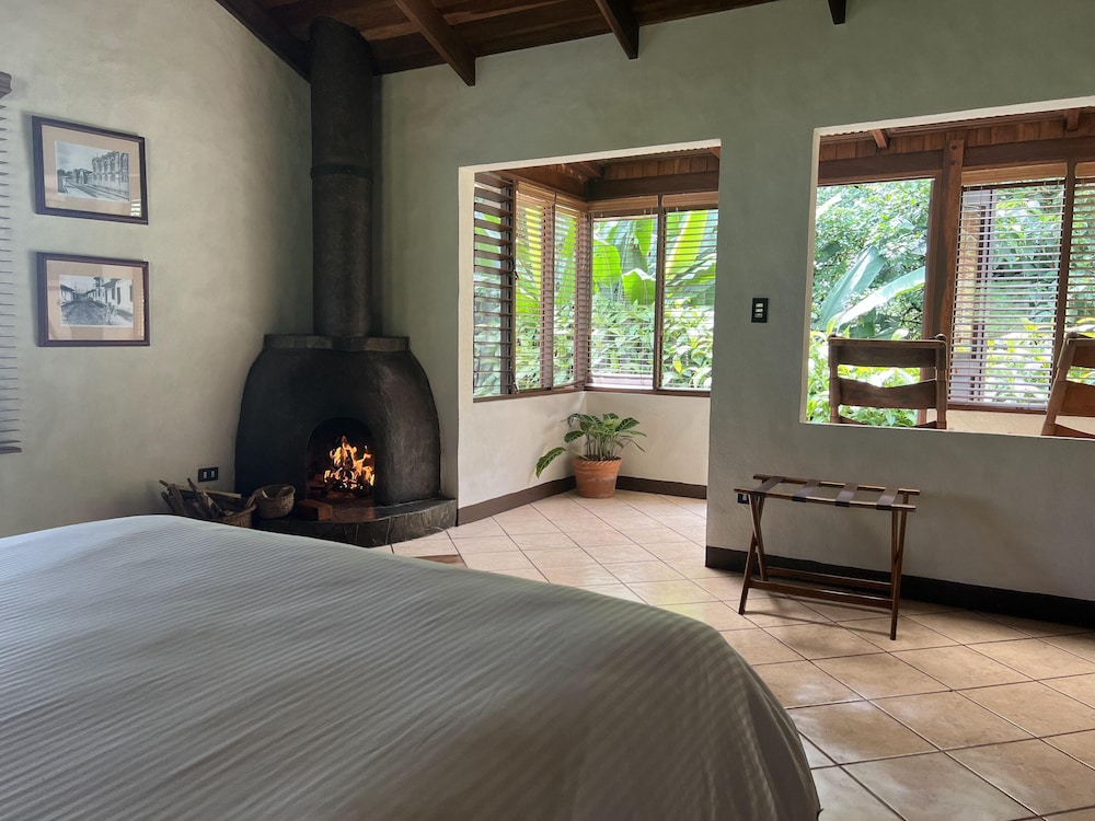 villa blanca cloud forest hotel retreat