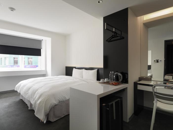 cityinn hotel plus taichung station branch