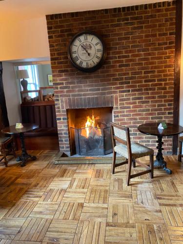 The Bull Inn,Near Pine Lakes International Country Club,4 star
