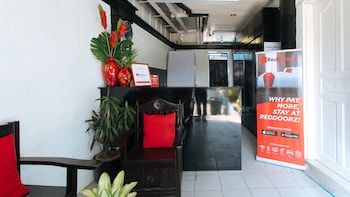 reddoorz plus villa gloria taguig