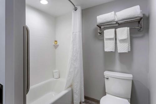 best western plus apple valley lodge pigeon forge