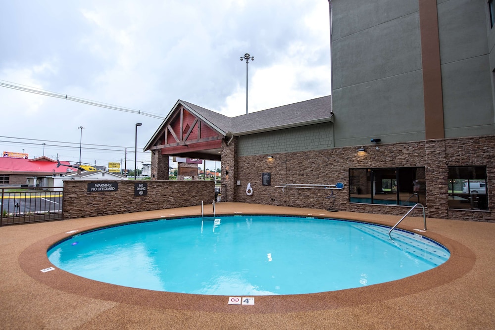 best western plus apple valley lodge pigeon forge