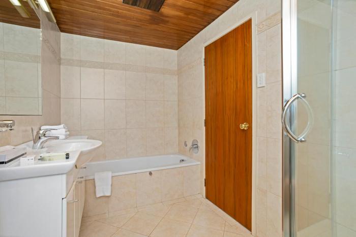waitakere resort and spa