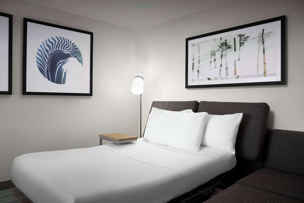 hilton garden inn jacksonville downtown southbank