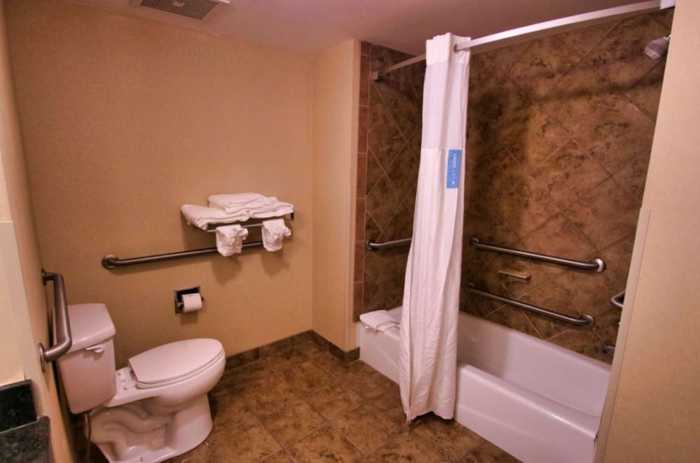 hampton inn and suites jacksonville beach blvd mayo clinic