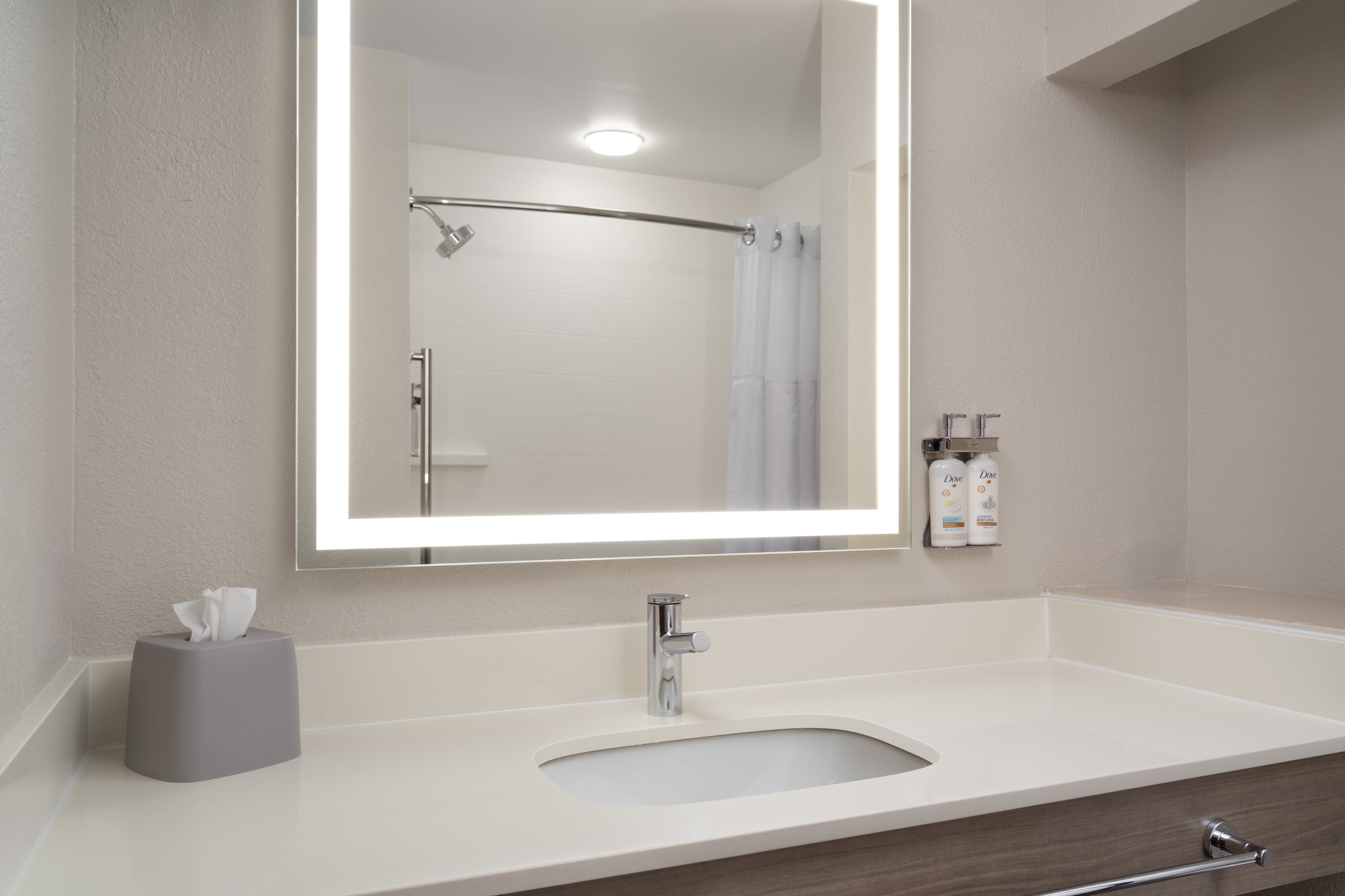 holiday inn express and suites chaffee jacksonville west by ihg