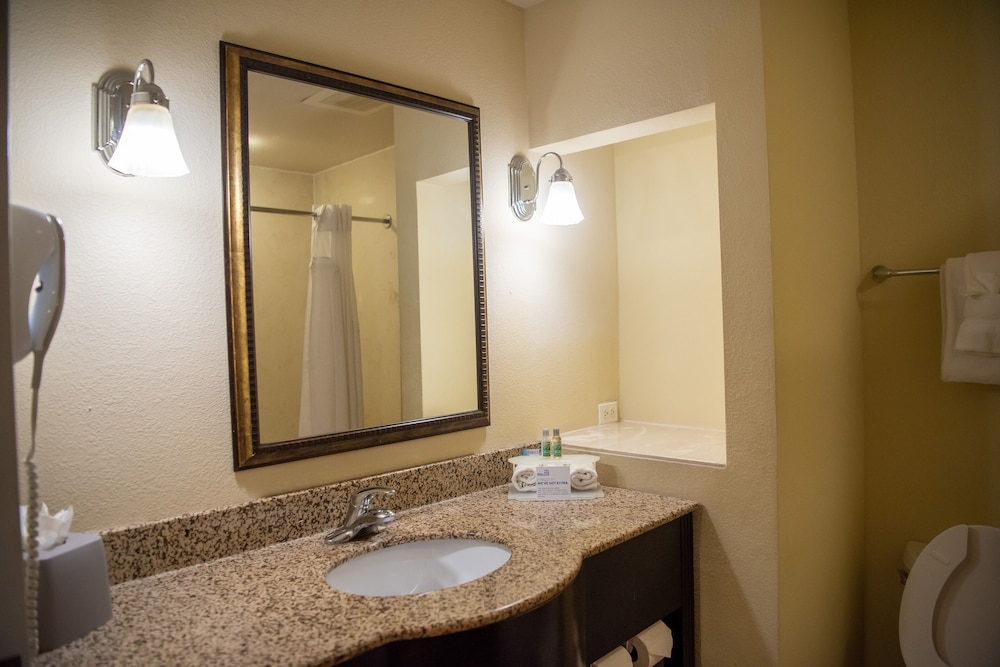 holiday inn express and suites chaffee jacksonville west by ihg