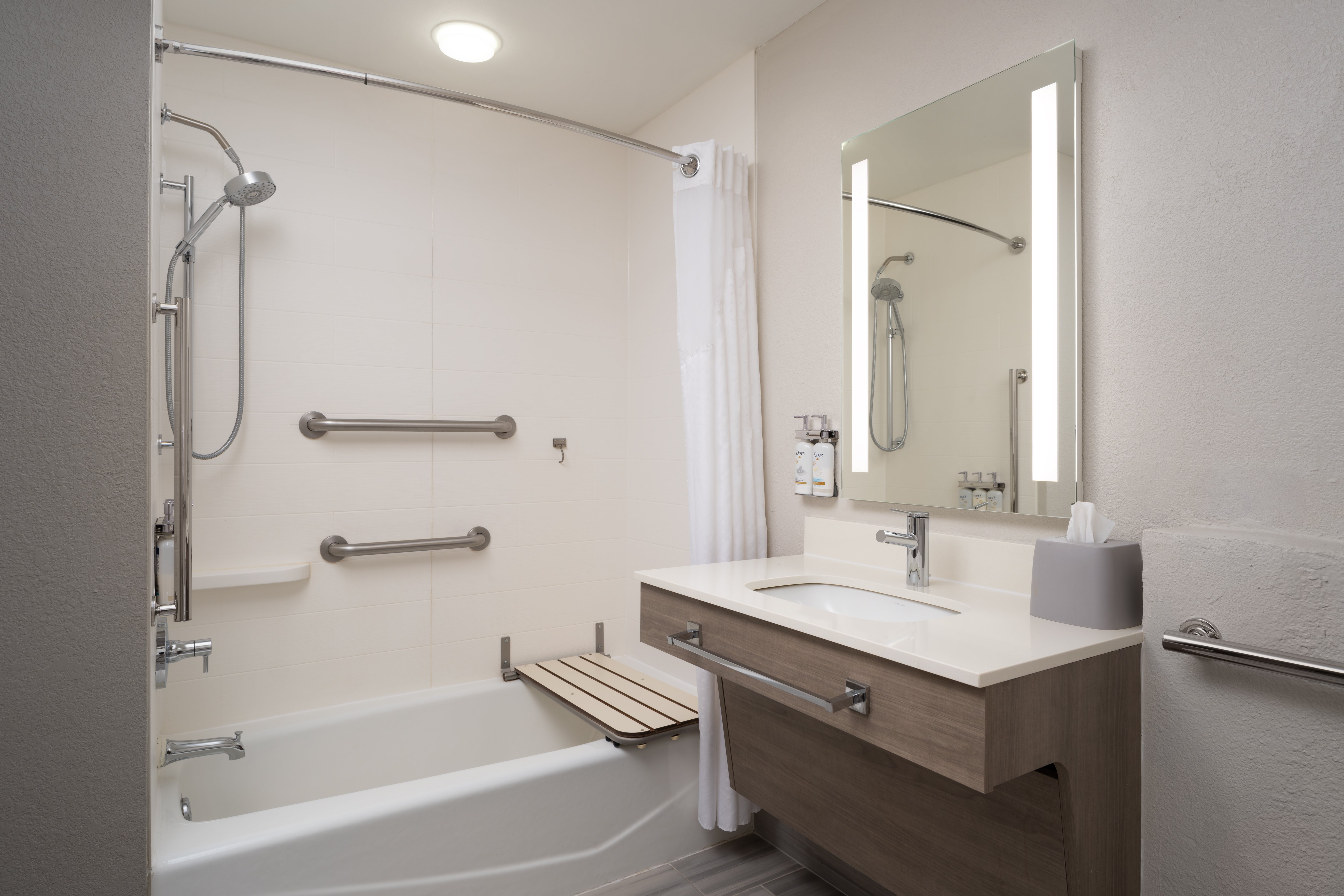 holiday inn express and suites chaffee jacksonville west by ihg