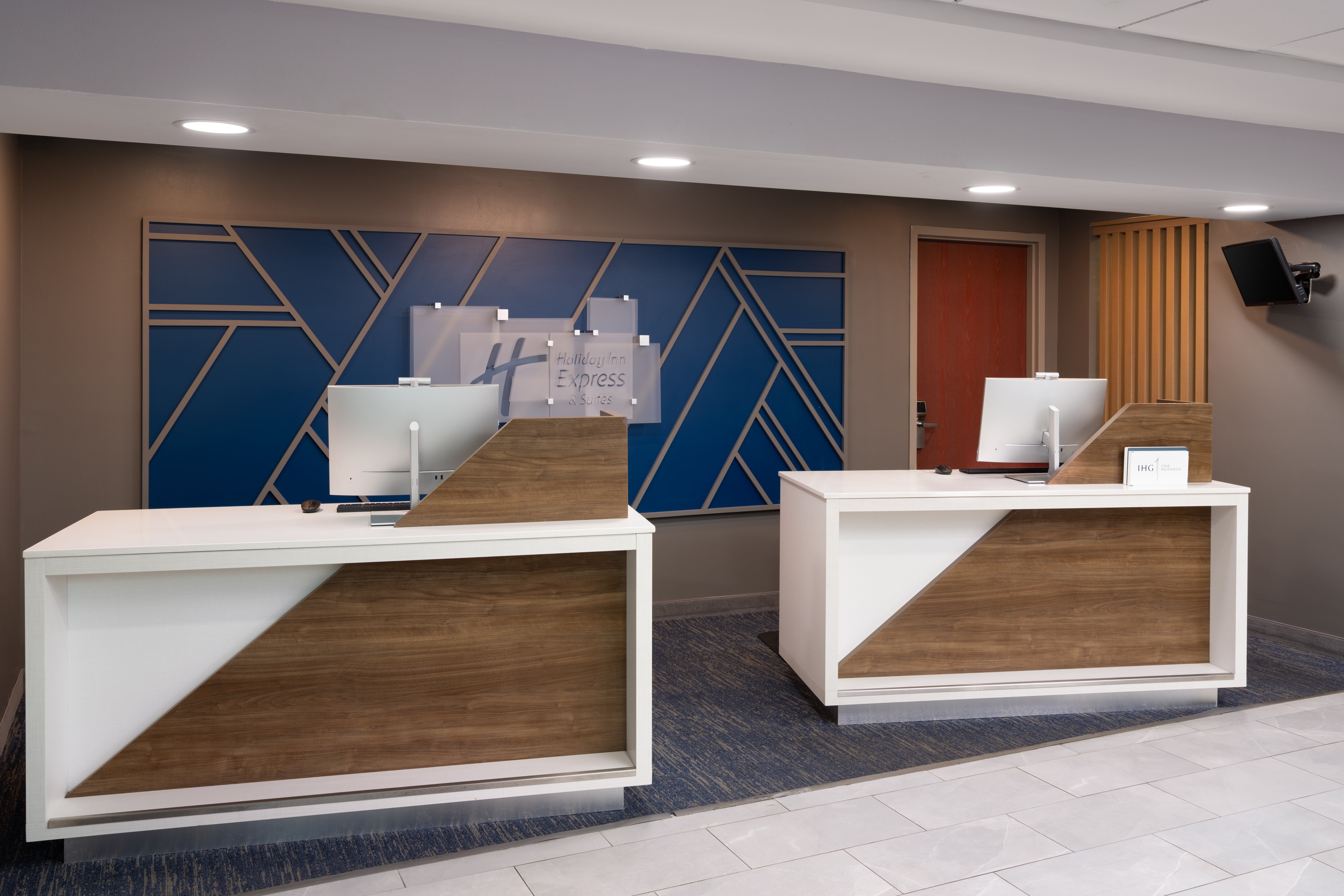 holiday inn express and suites chaffee jacksonville west by ihg