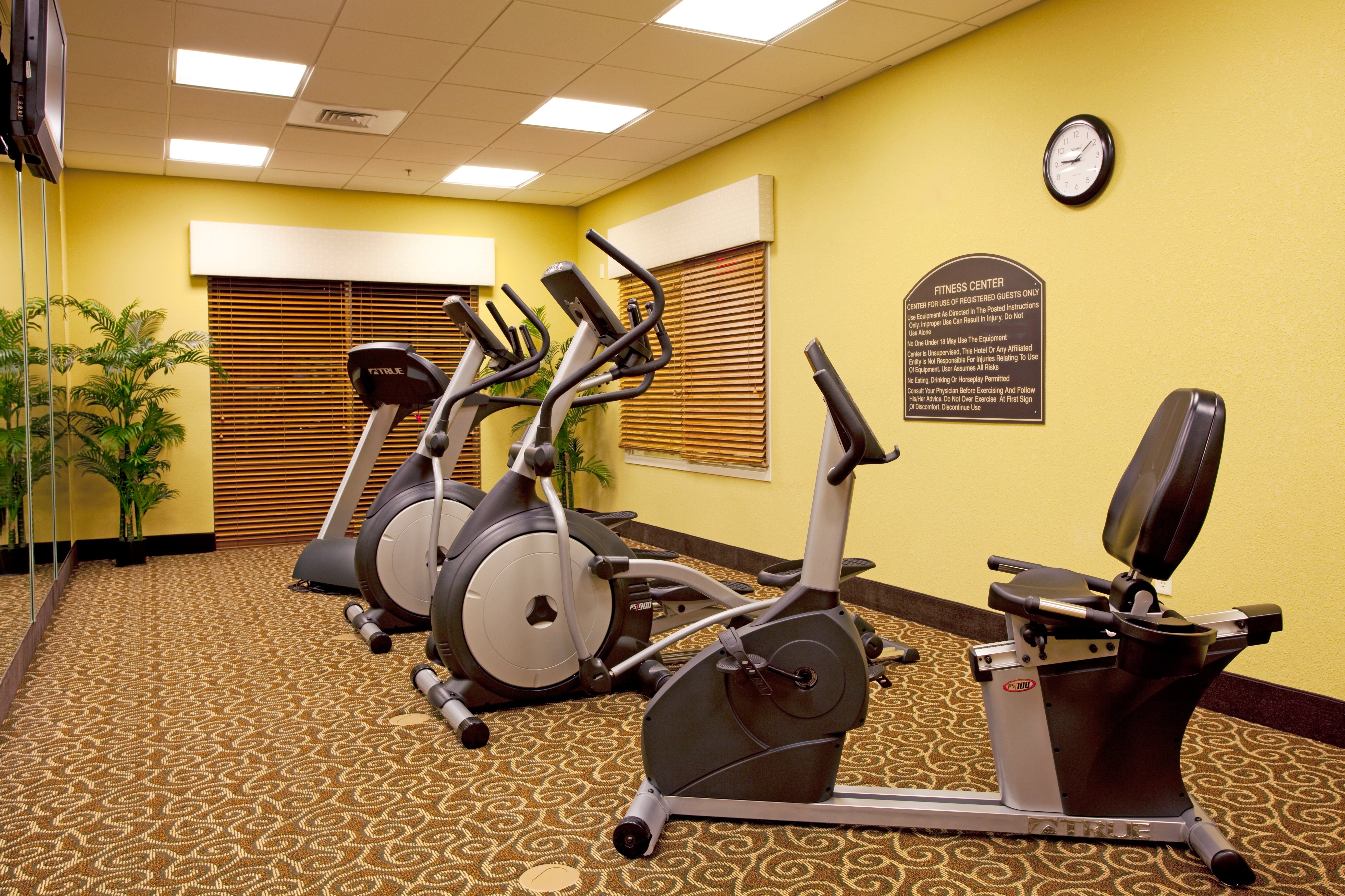 holiday inn express and suites chaffee jacksonville west by ihg