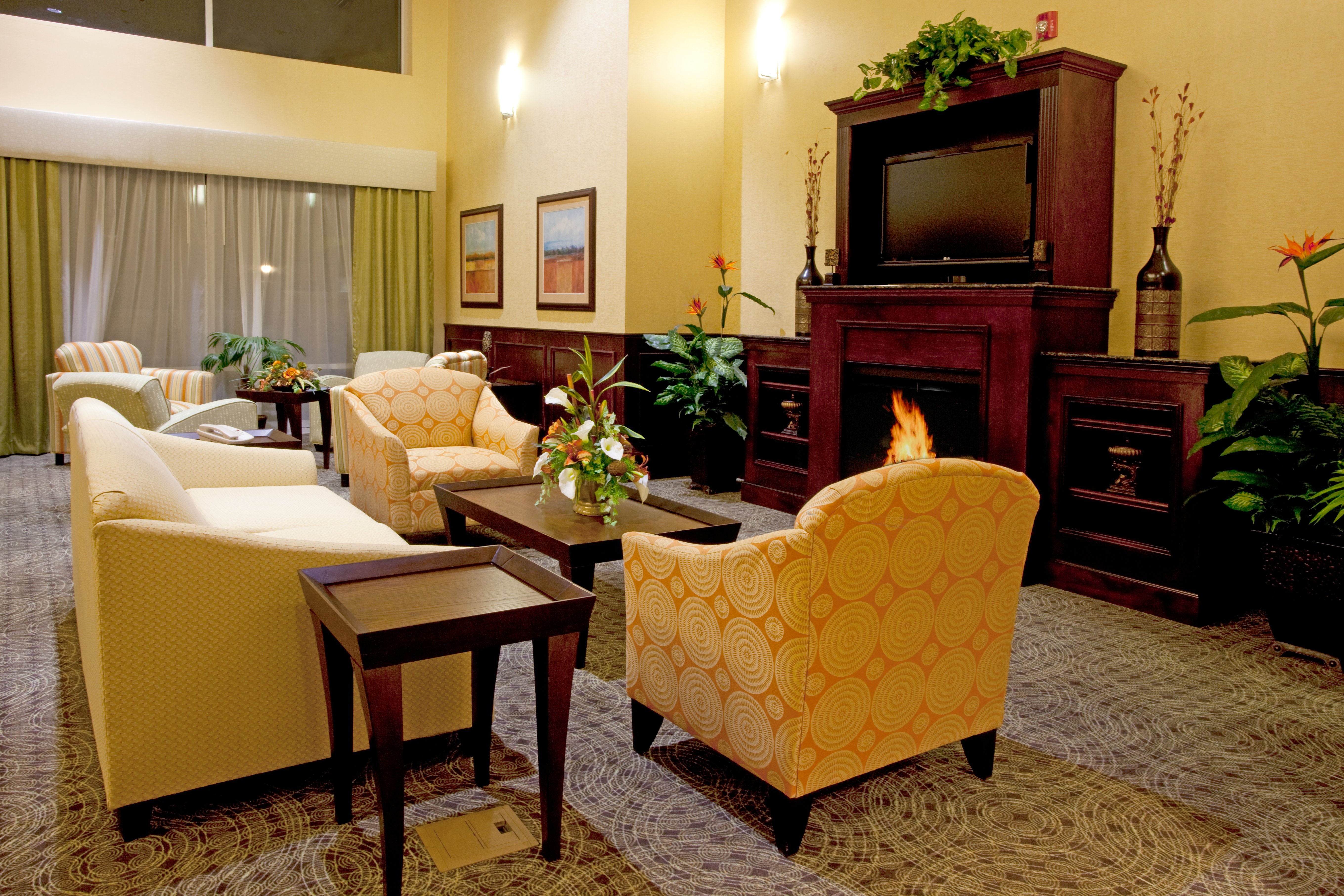 holiday inn express and suites chaffee jacksonville west by ihg