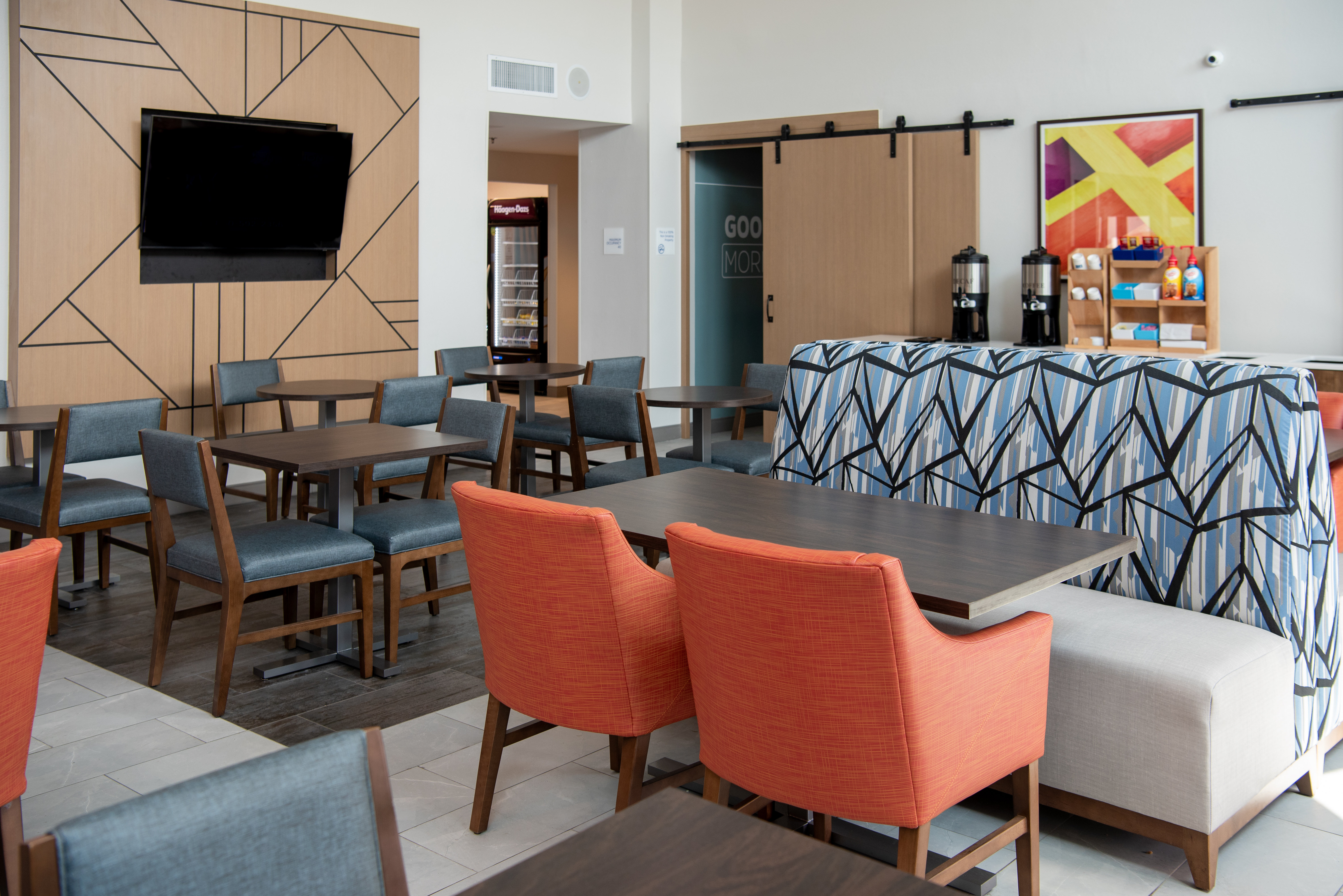 holiday inn express and suites chaffee jacksonville west by ihg